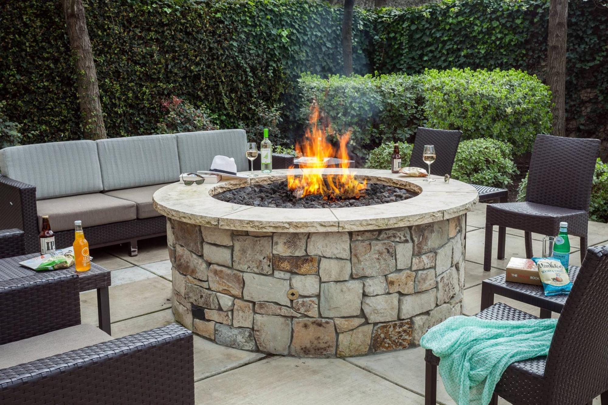 Courtyard By Marriott Stockton Hotel Exterior foto