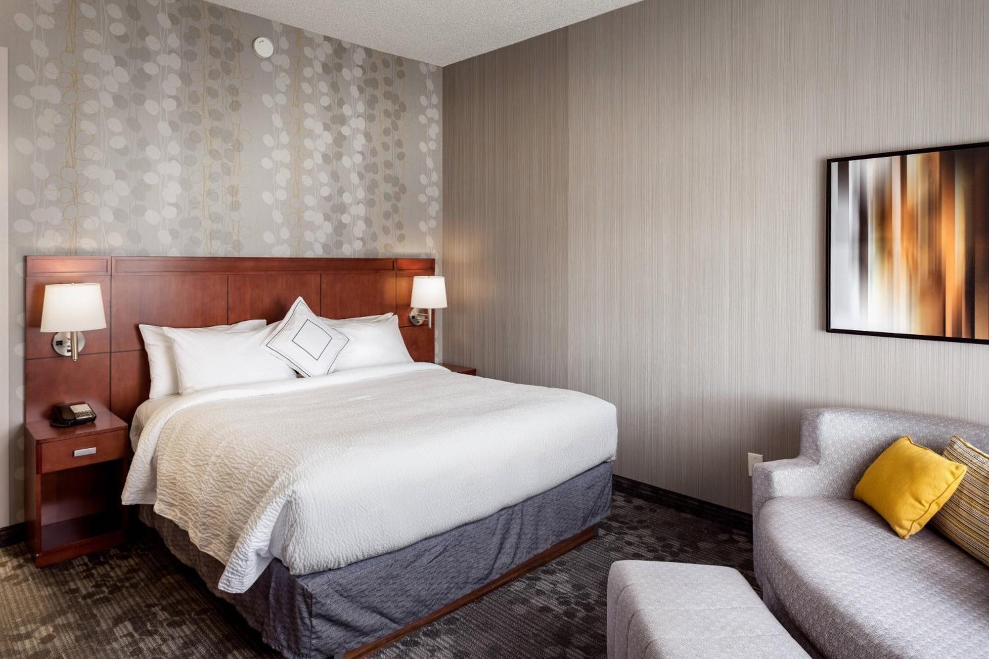 Courtyard By Marriott Stockton Hotel Exterior foto