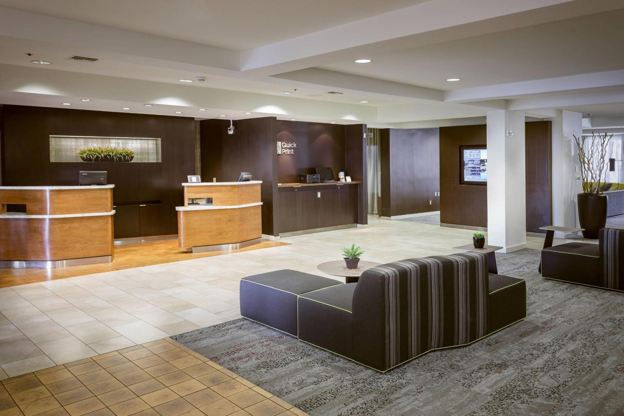 Courtyard By Marriott Stockton Hotel Exterior foto