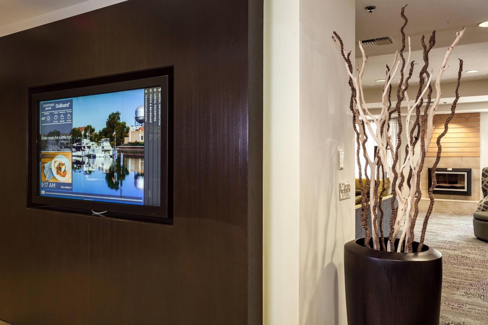 Courtyard By Marriott Stockton Hotel Exterior foto
