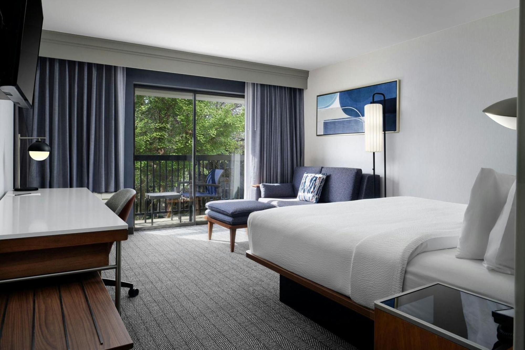 Courtyard By Marriott Stockton Hotel Exterior foto
