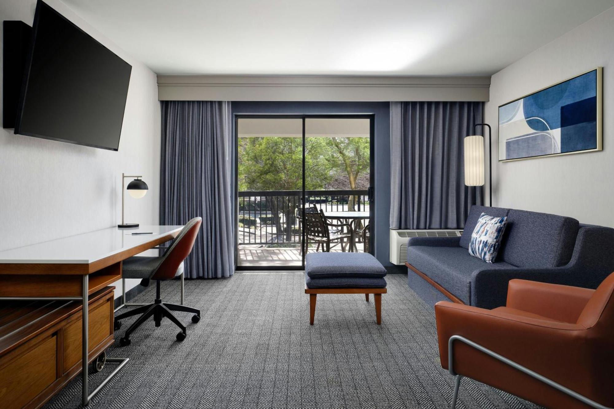 Courtyard By Marriott Stockton Hotel Exterior foto