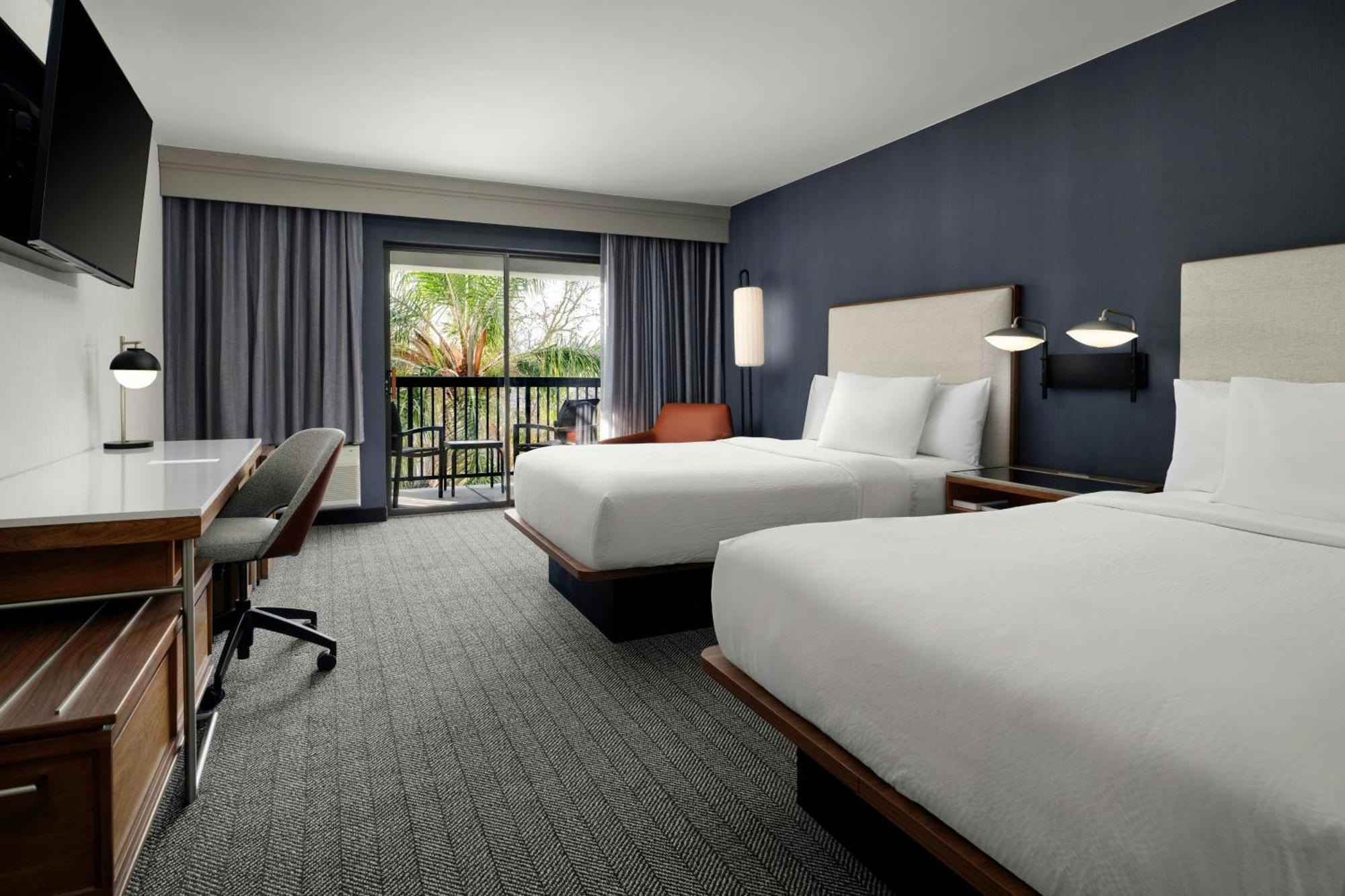 Courtyard By Marriott Stockton Hotel Exterior foto