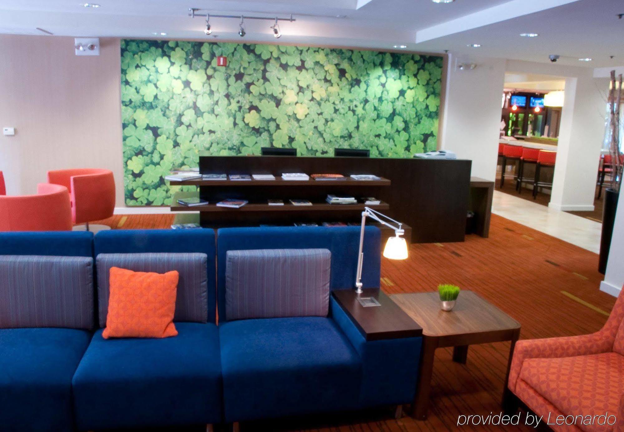 Courtyard By Marriott Stockton Hotel Exterior foto